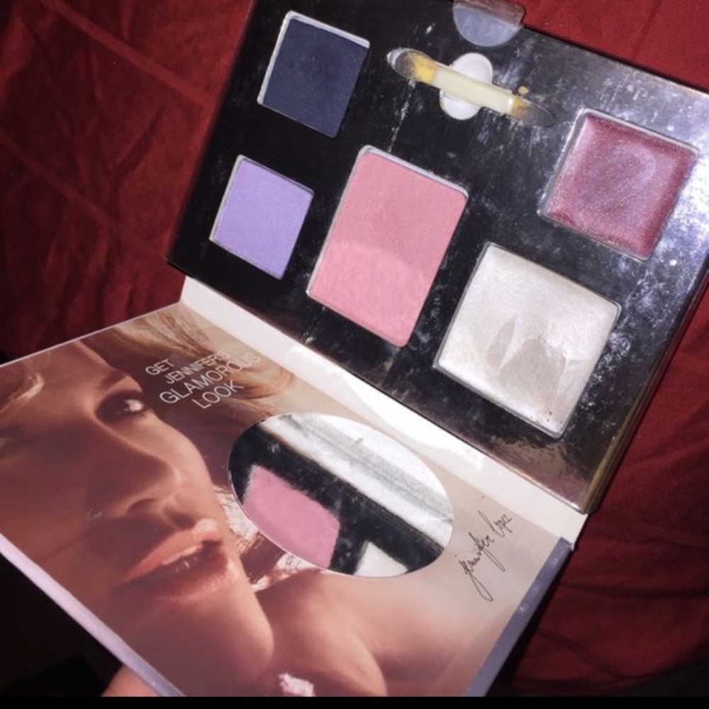 Makeup bundle - Picture 7 of 7